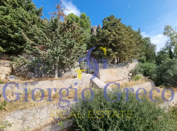 Villa via Rocca Rossa, Misilmeri