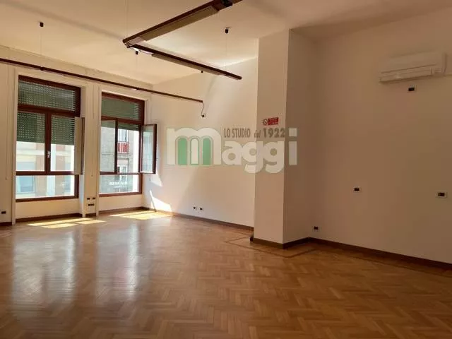 Immagine per Ufficio in Vendita a Milano Via Flavio Baracchini