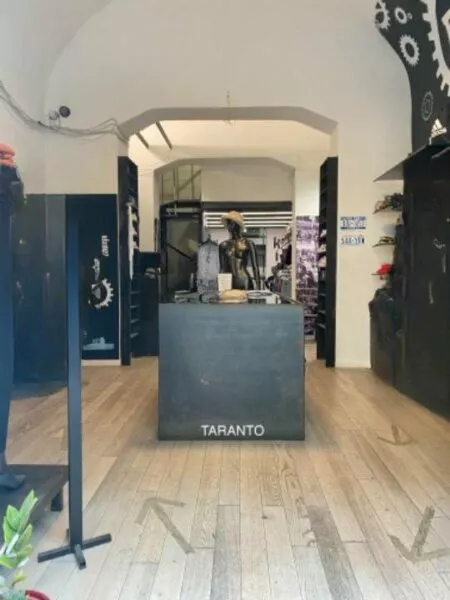 Locale Commerciale Taranto