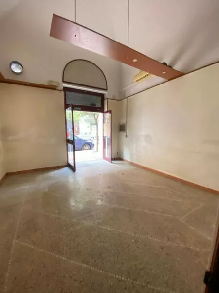 Locale Commerciale Taranto