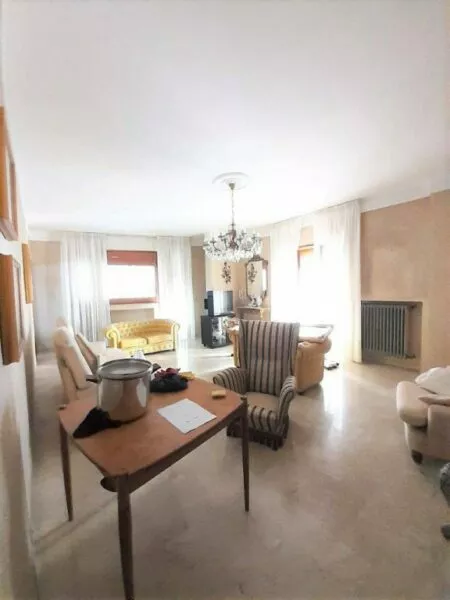 Appartamento via Terni, Taranto