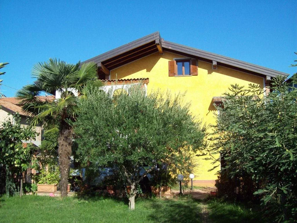 Immagine per Villa Bifamiliare in Vendita a Bellinzago Novarese