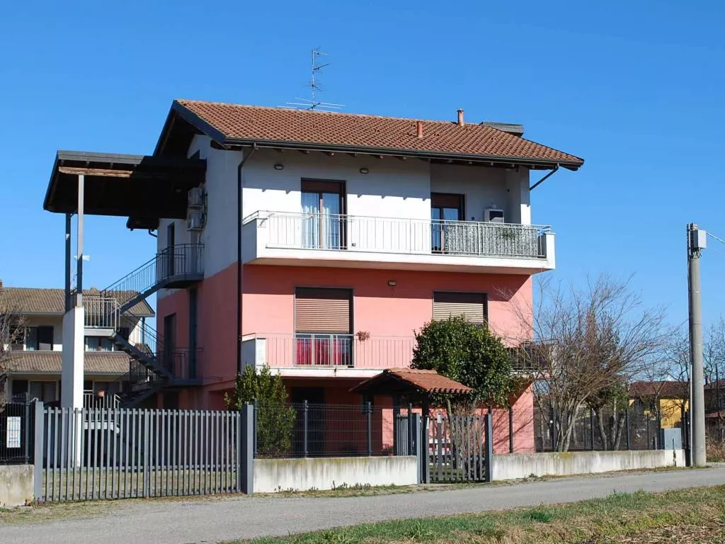 Immagine per Villa Bifamiliare in Vendita a Bellinzago Novarese
