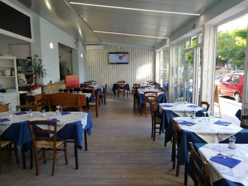 Immagine per Locale commerciale in vendita a Cattolica 37