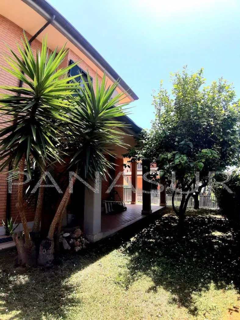 Immagine per Villa Unifamiliare in Vendita a Lanuvio Via I Maggio 28