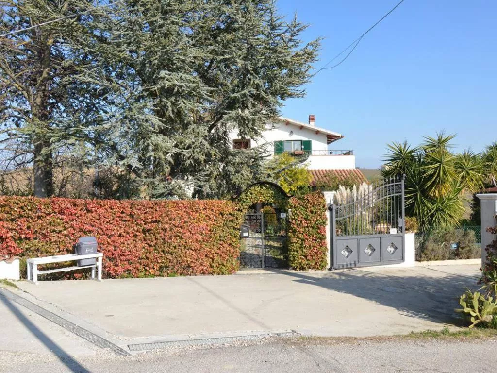 Immagine per Villa Bifamiliare in Vendita a Citta' Sant'Angelo Strada Sant'Agnese 57
