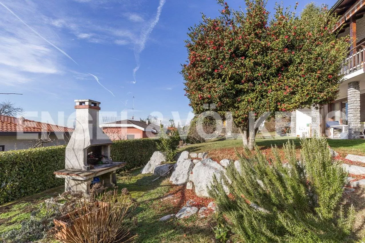 Immagine per Villa Unifamiliare in Vendita a Vergiate Via Paradiso 7