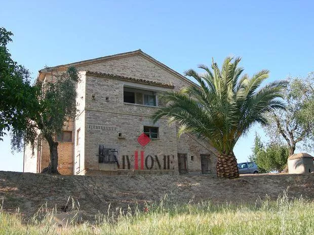 Immagine per Rustico/Casale in vendita a Monsampolo del Tronto