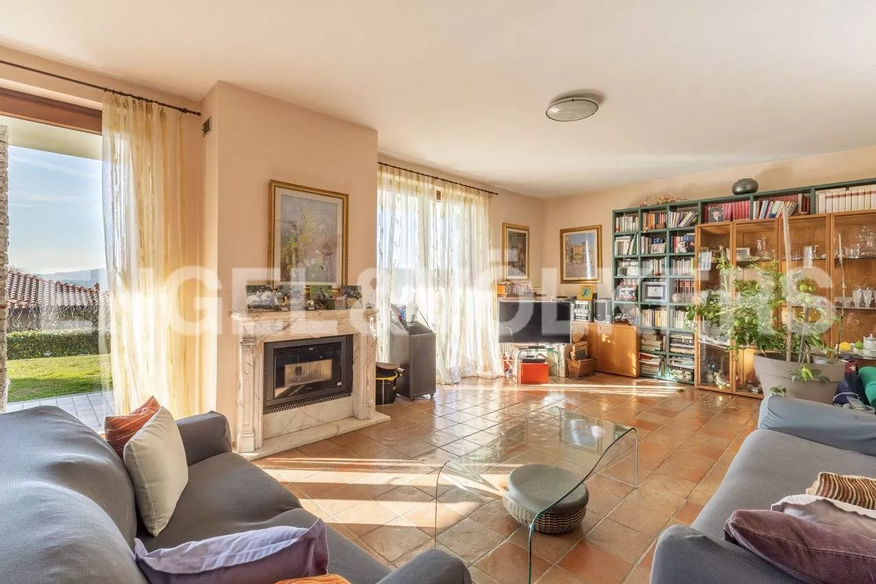 Immagine per Villa Unifamiliare in Vendita a Vergiate Via Paradiso 7