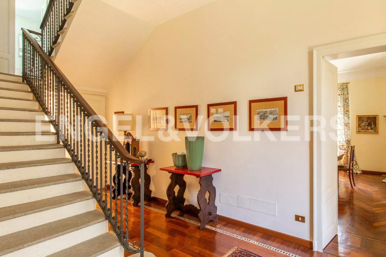 Immagine per Villa Unifamiliare in Vendita a Leggiuno Via Pigera 30