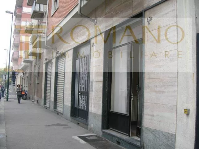 Immagine per Locale Commerciale in affitto a Torino via Zumaglia 67 bis