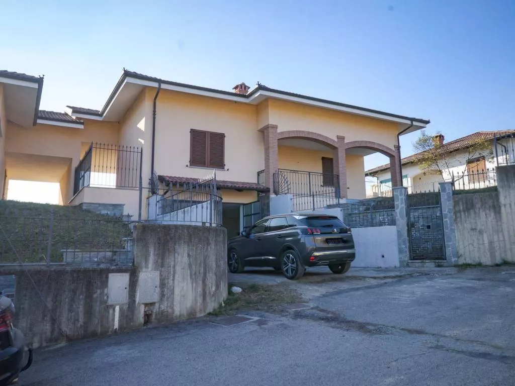 Immagine per Villa Unifamiliare in Vendita a Montechiaro D'Asti Via Maresco 7