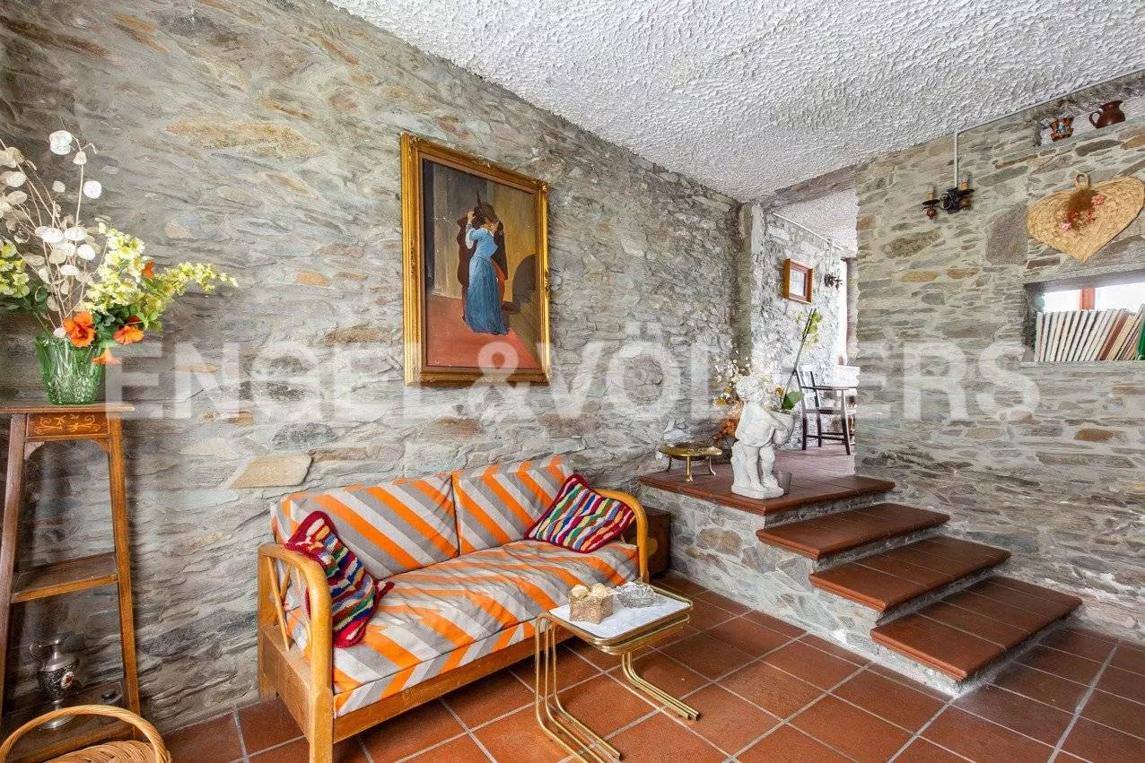 Immagine per Rustico in Vendita a Tronzano Lago Maggiore Via Belvedere