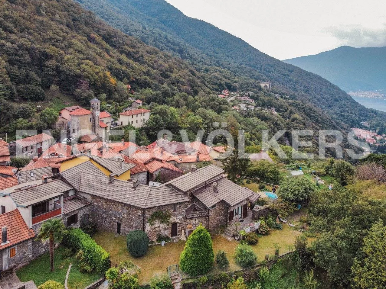 Immagine per Rustico in Vendita a Tronzano Lago Maggiore Via Belvedere