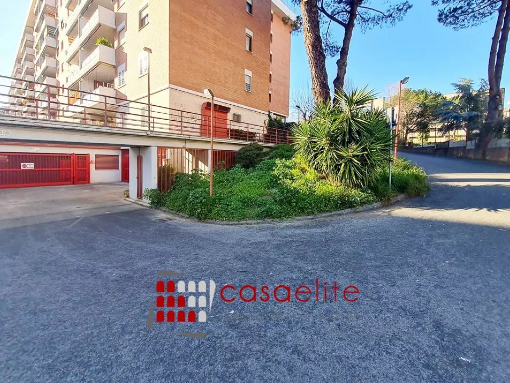 Immagine per Box Auto in Vendita a Roma Via Benedetto Croce