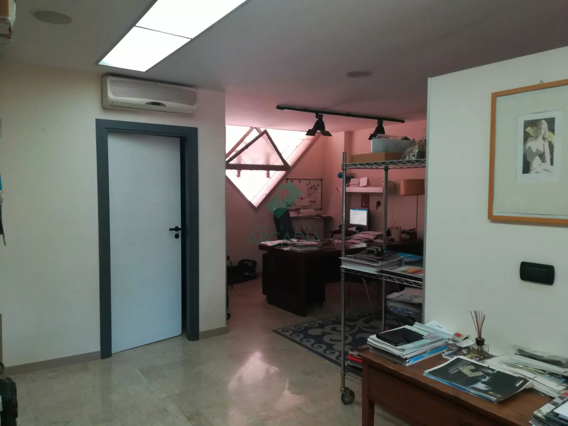 Immagine per Ufficio in vendita a Bari via Petraglione 24