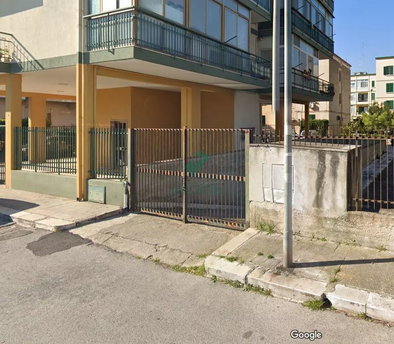 Immagine per Garage - Posto Auto in vendita a Bari via Cassala 2