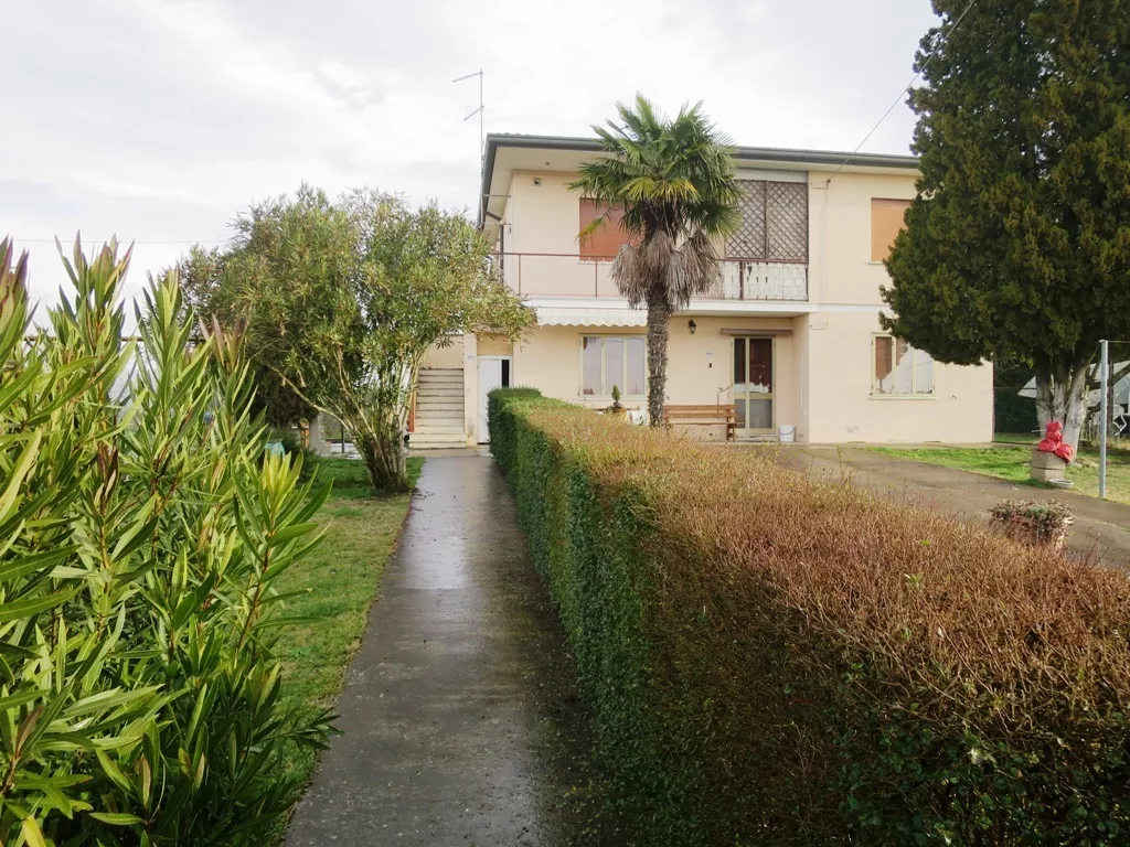 Immagine per Attico in vendita a Fratta Polesine via Ronchi 493
