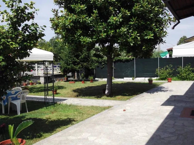 Immagine per Villa bifamiliare in vendita a Massa Viale delle pinete