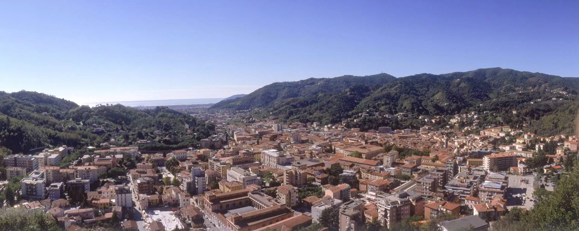 Immagine per Terreno Edificabile in vendita a Carrara via Bonascola