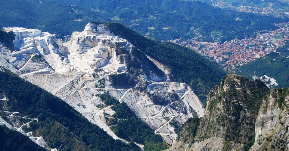 Immagine per Terreno Edificabile in vendita a Carrara via Bonascola