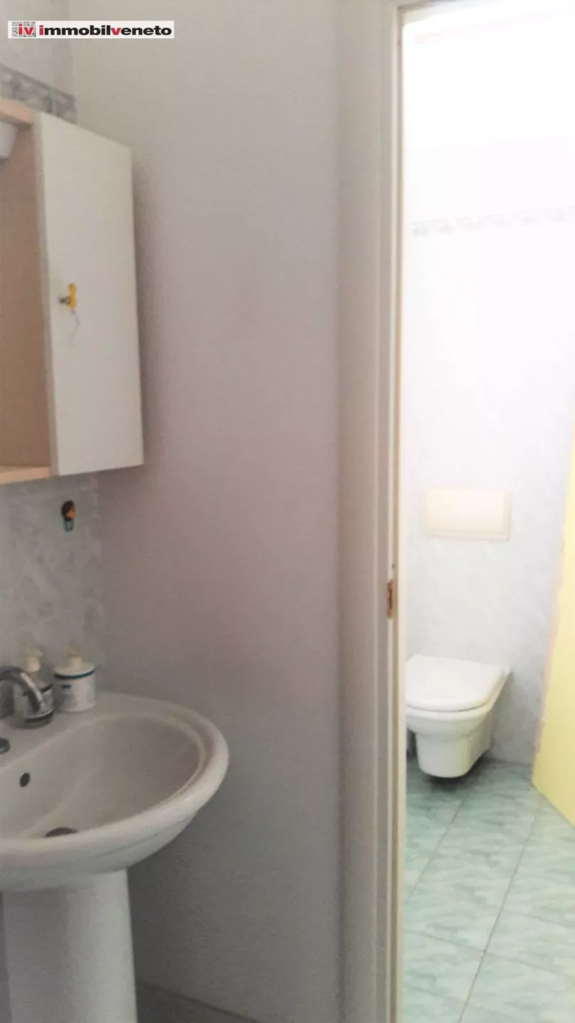 Immagine per Attività Commerciale in vendita a Brendola VIA ROMA