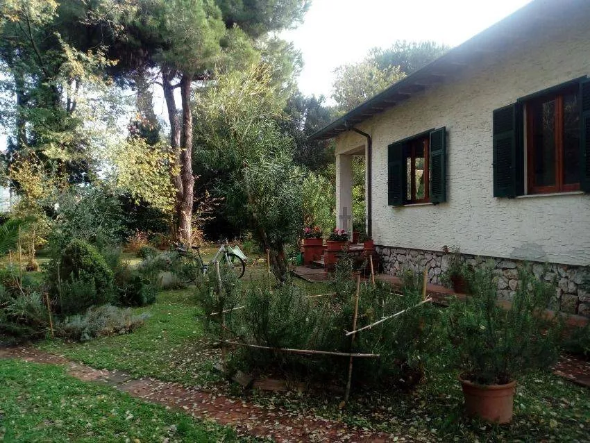 Immagine per Villa in vendita a Massa Via Pola