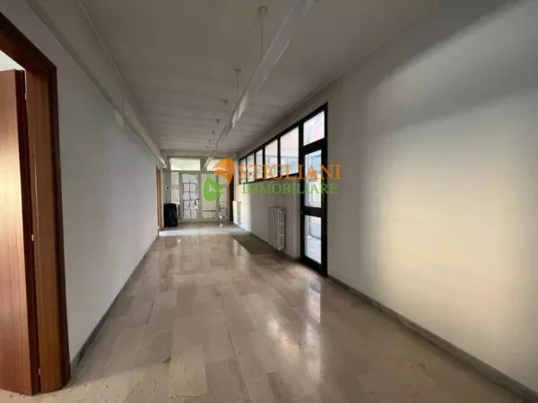 Ufficio Trav. Via IV Novembre, Semicentro, Campobasso