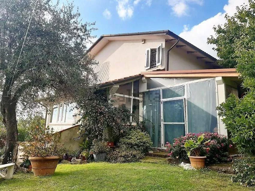 Immagine per Villa in vendita a Massa via di Pariana