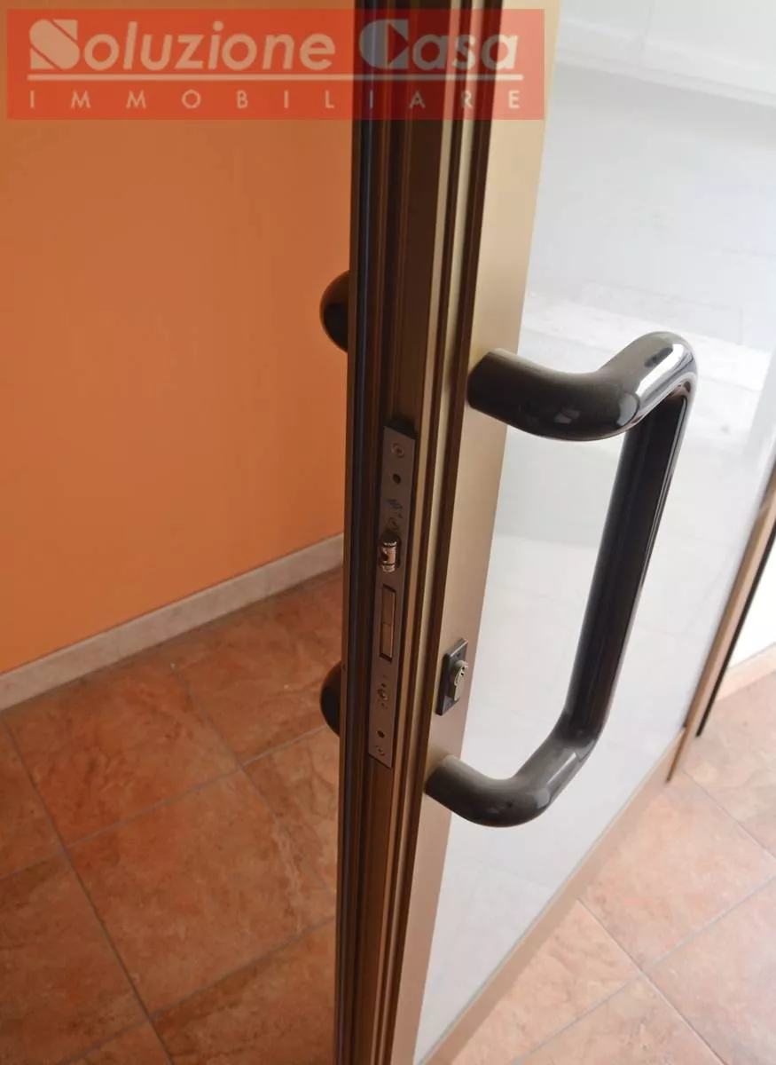 Immagine per Locale Commerciale in vednita a Canosa di Puglia via Andrea Doria