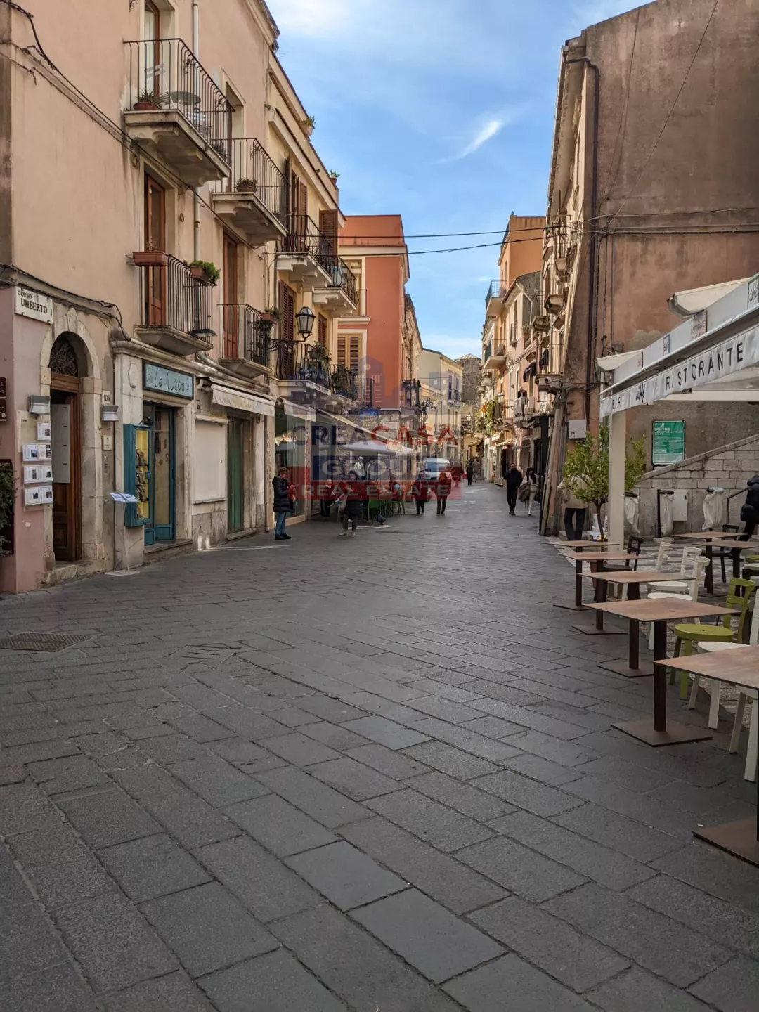 Immagine per Locale Commerciale in vendita a Taormina via Fratelli Bandiera