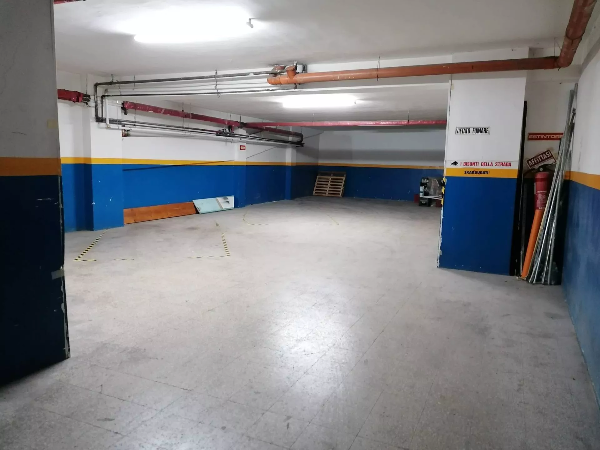 Immagine per Magazzino in vendita a Canosa di Puglia via Omero 