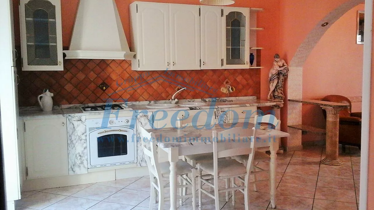 Immagine per casa in vendita a Catania via Magrì