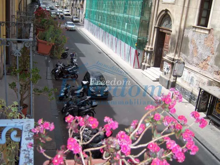 Immagine per Appartamento in vendita a Catania via Vittorio Emanuele Ii 359