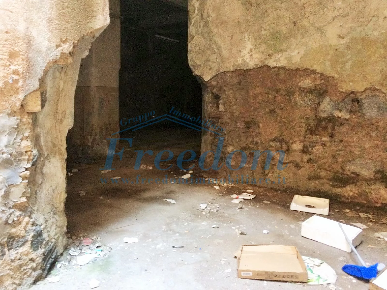 Immagine per Magazzino in vendita a Catania via Naumachia 57