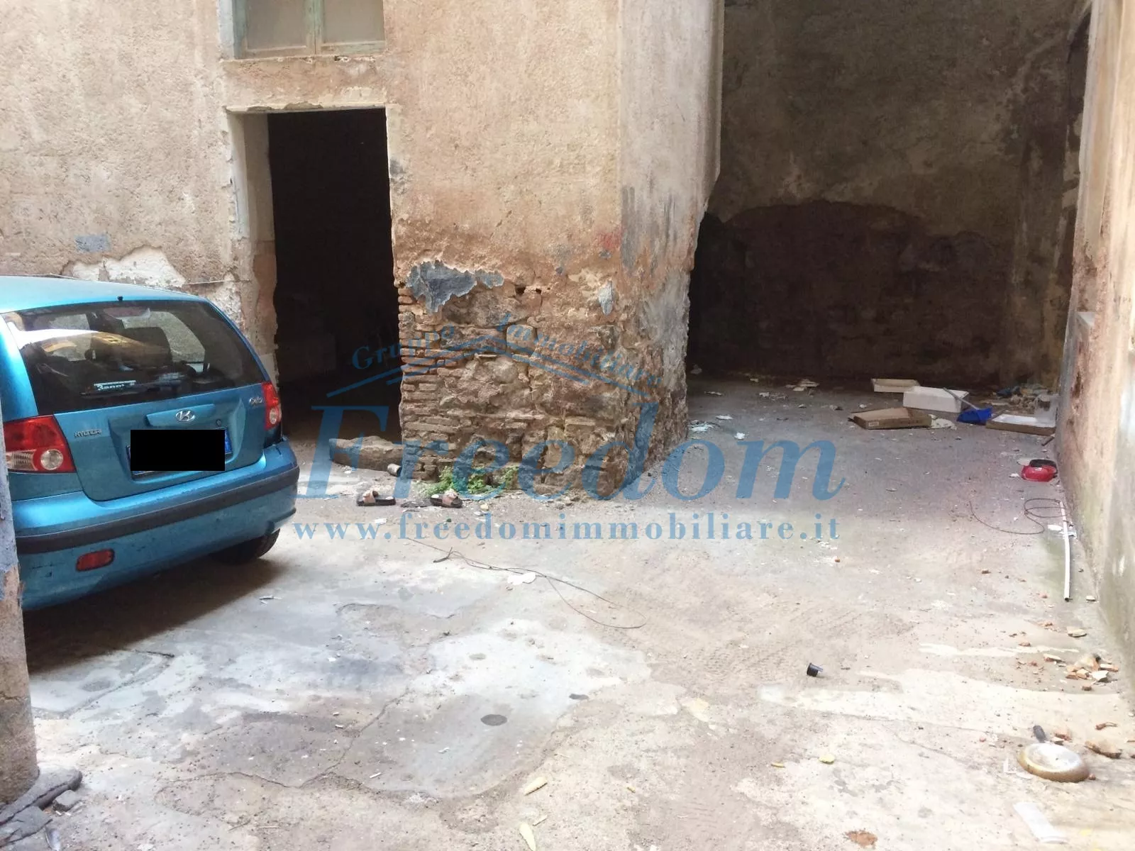 Immagine per Magazzino in vendita a Catania via Naumachia 57