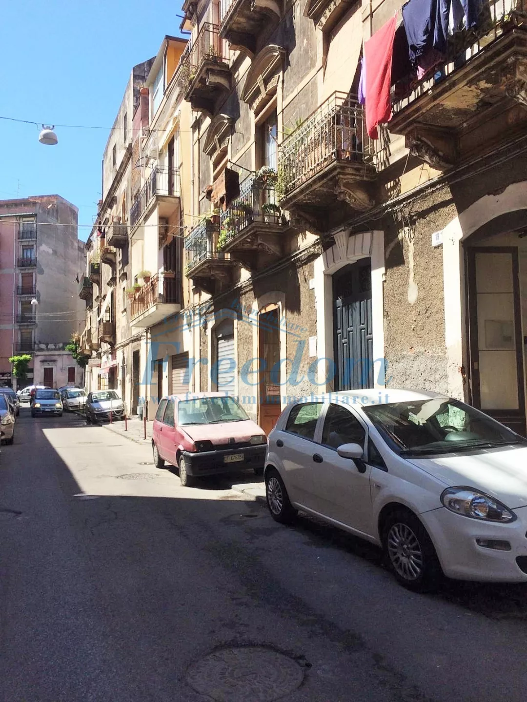 Immagine per Magazzino in vendita a Catania via Giovanni Gentile 17