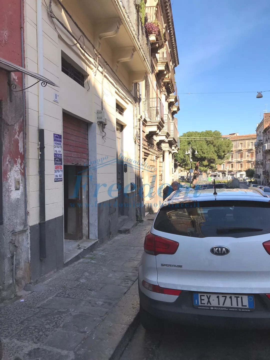 Immagine per Locale commerciale in vendita a Catania via Bufalo 9