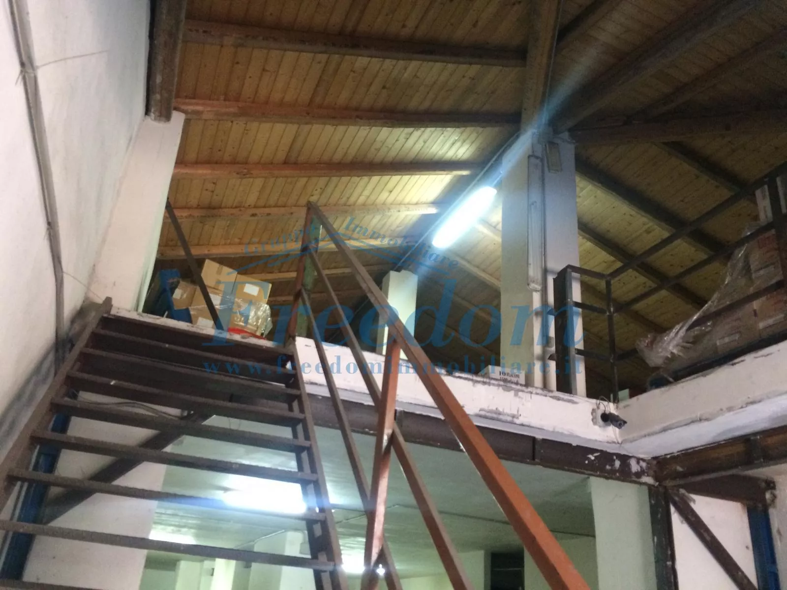 Immagine per Magazzino in affitto a Catania via Del Faro 14