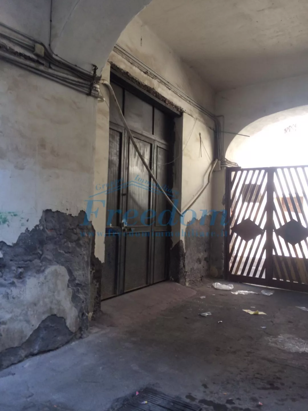 Immagine per Magazzino in vendita a Catania via Plaja 88