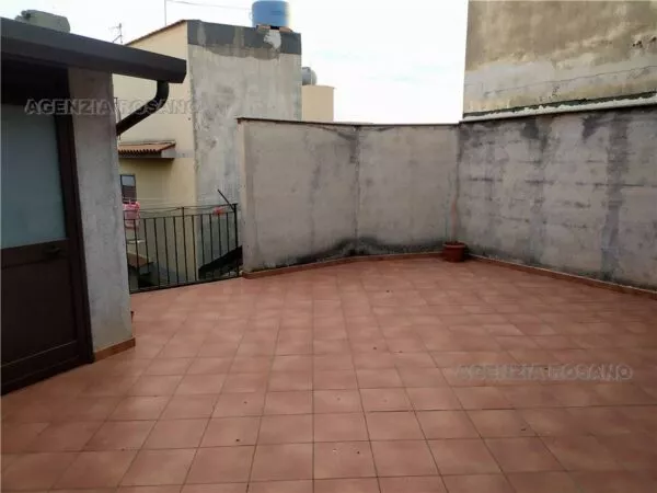 Casa Indipendente via Innessa, Biancavilla