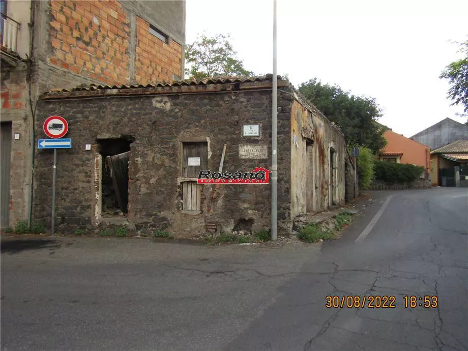 Immagine per Casale in vendita a Ragalna via Imbriani