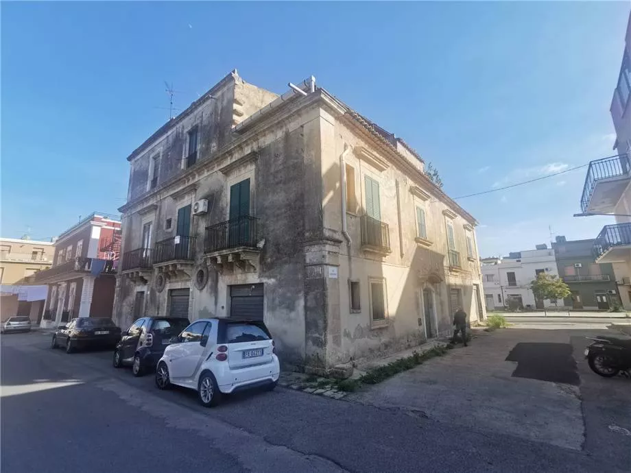 Immagine per Palazzo Storico in vendita a Avola via Armondi