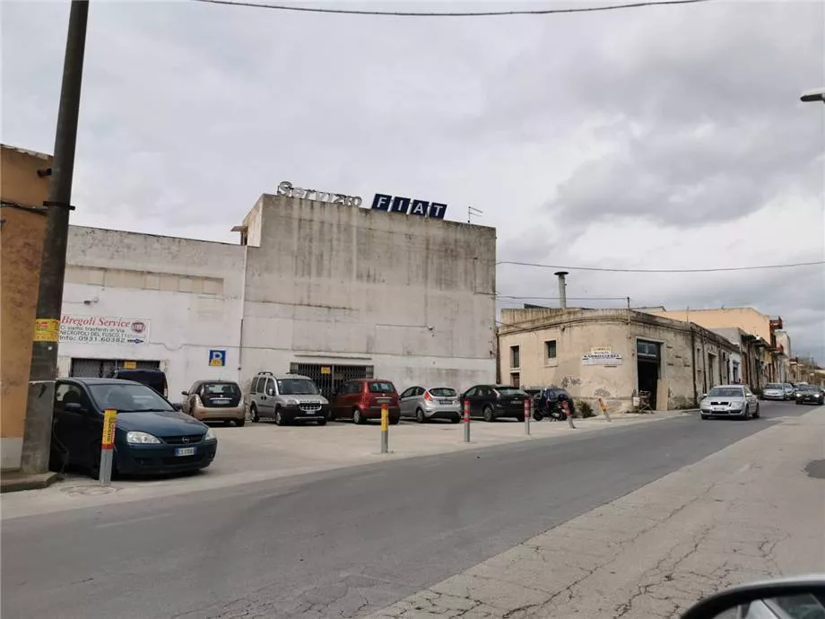 Immagine per Locale Commerciale in vendita a Siracusa