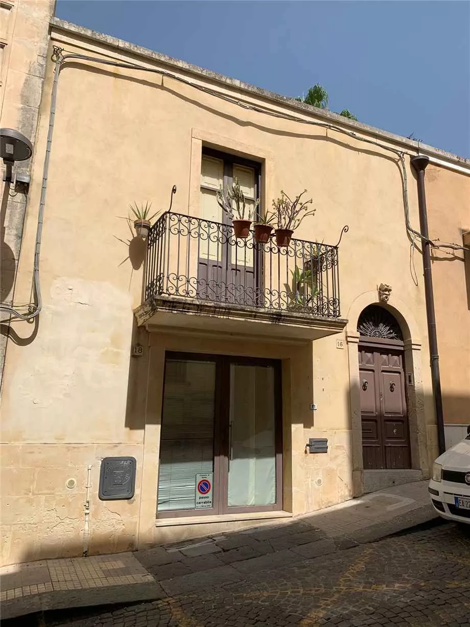 Immagine per Casa indipendente in vendita a Noto via Pier Capponi