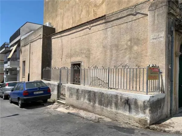 Casa Indipendente via Roma, Noto