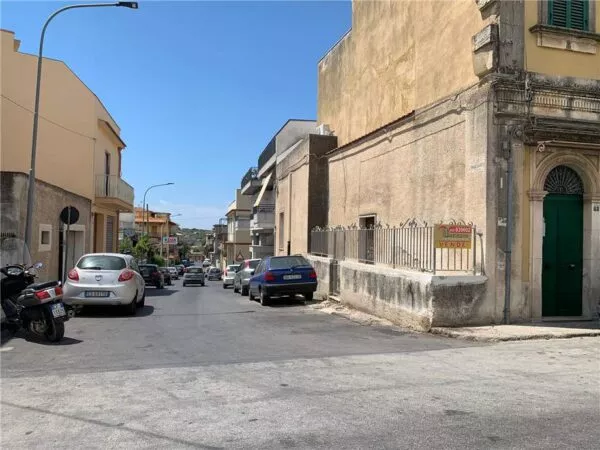 Casa Indipendente via Roma, Noto