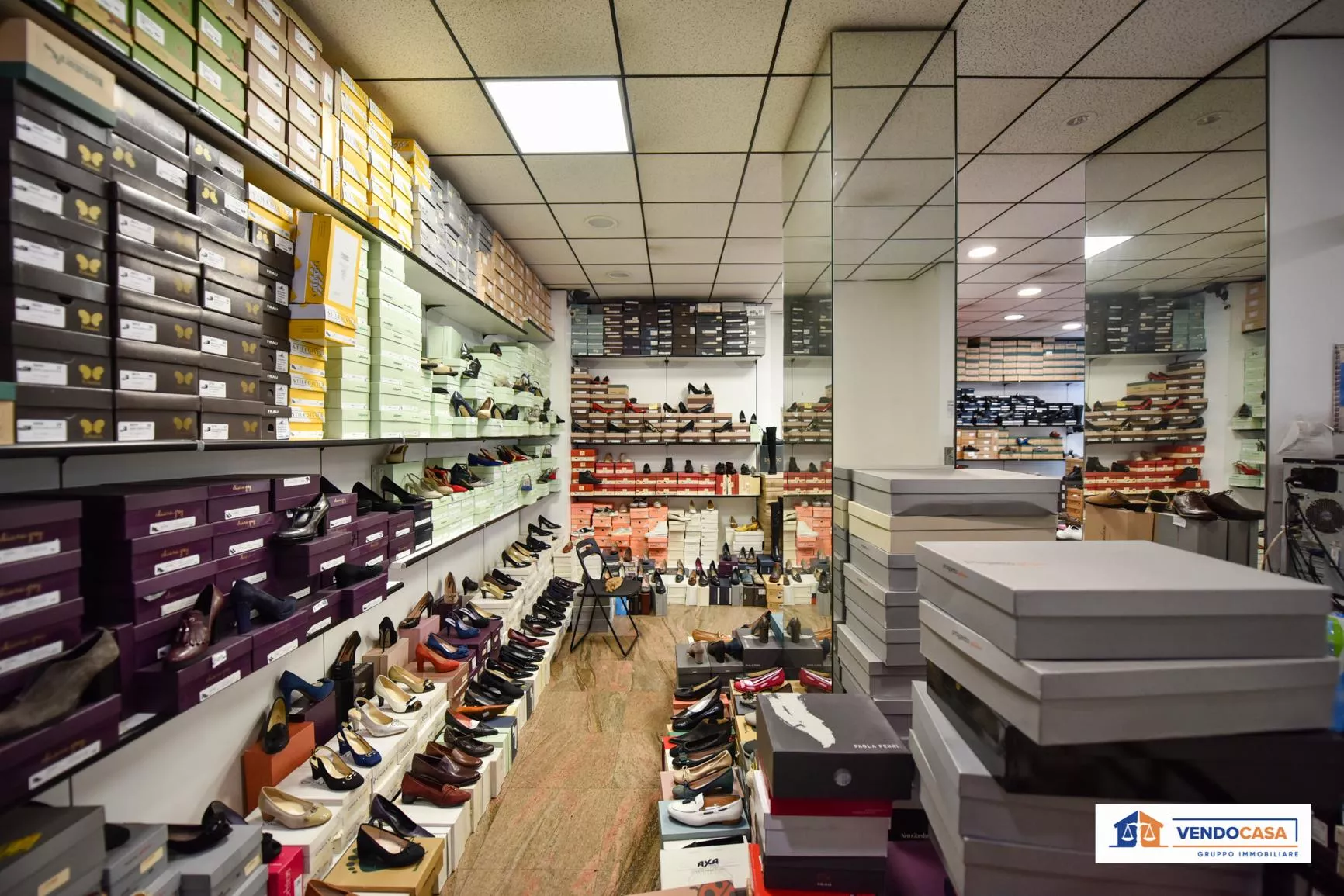 Immagine per Locale Commerciale in vendita a Torino via Canova 17