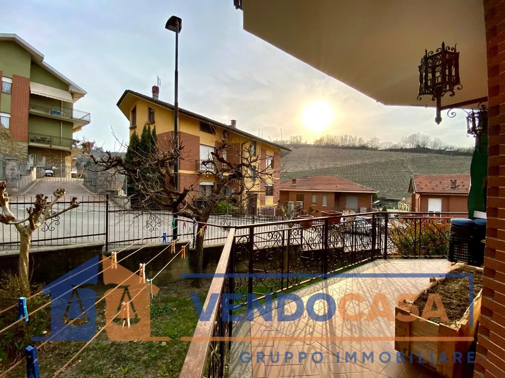Immagine per Appartamento in vendita a Alba strada Vedetta 54