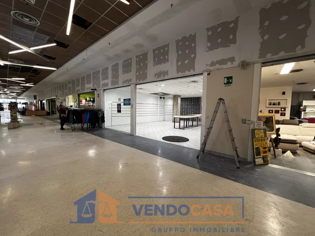 Immagine per Negozio in vendita a Borgo San Dalmazzo via Cuneo 82